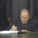 s-bouteflika-writing-152